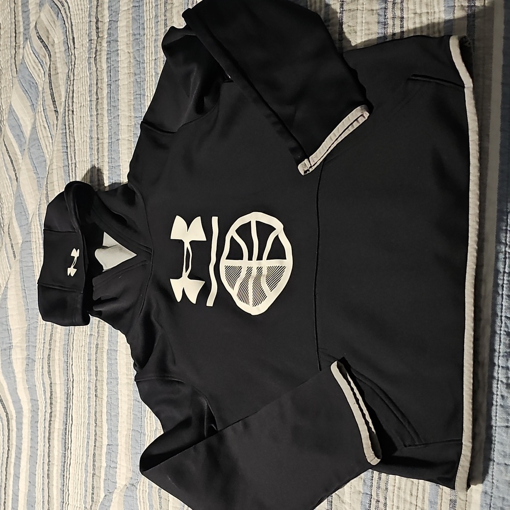 Under Armour Hoodie